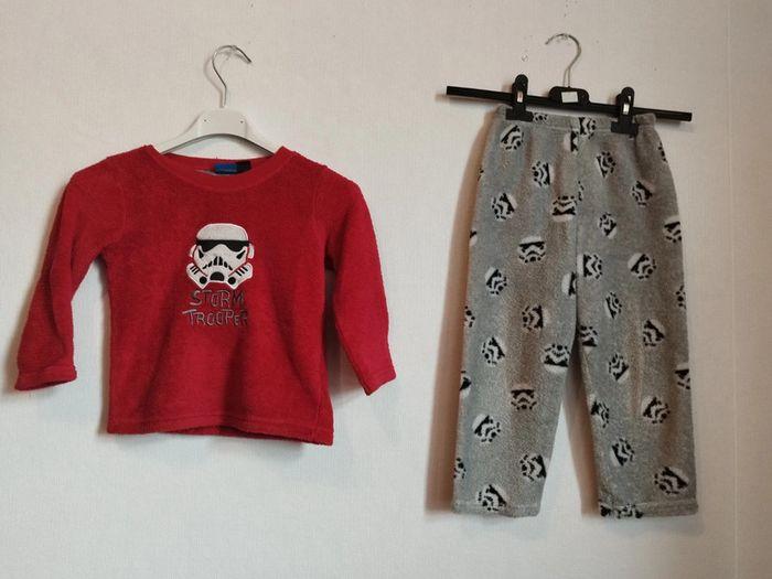 Pyjama chaud  Star Wars taille 98 - photo numéro 1