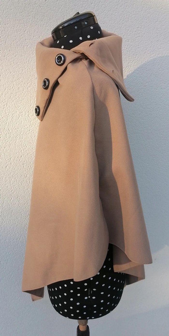 Cape en laine beige Taille Unique - photo numéro 3