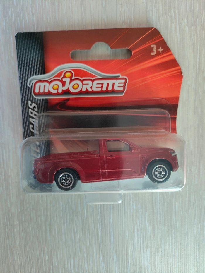 Petite voiture majorette pick-up - photo numéro 1