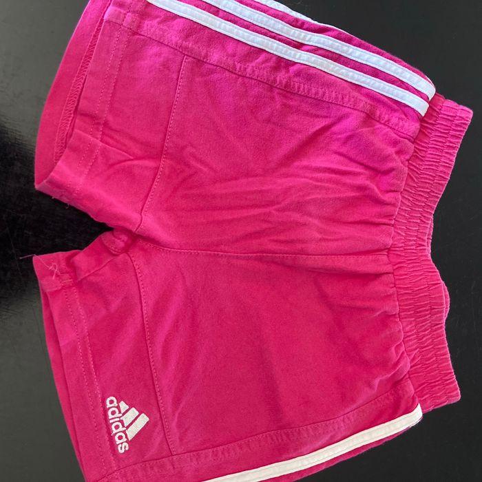 Short Adidas 18 mois