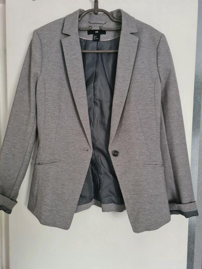 Veste tailleur - photo numéro 1