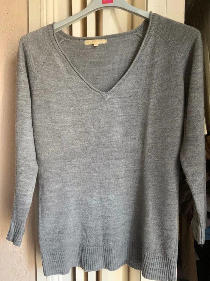 Pull gris Etam taille 40 - photo numéro 1