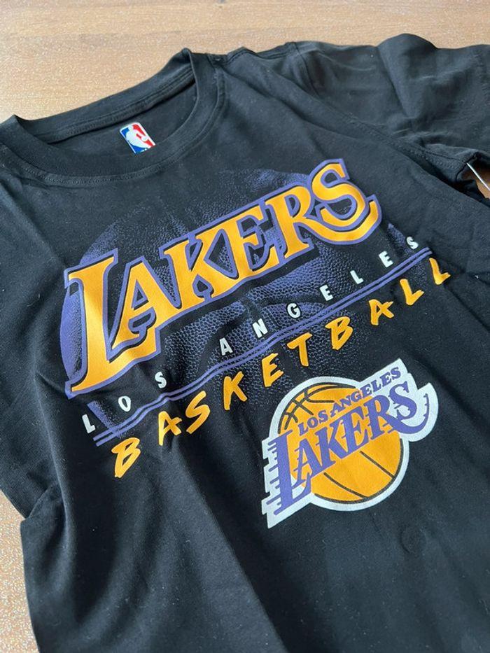 Tee-shirt NBA Lakers - photo numéro 1