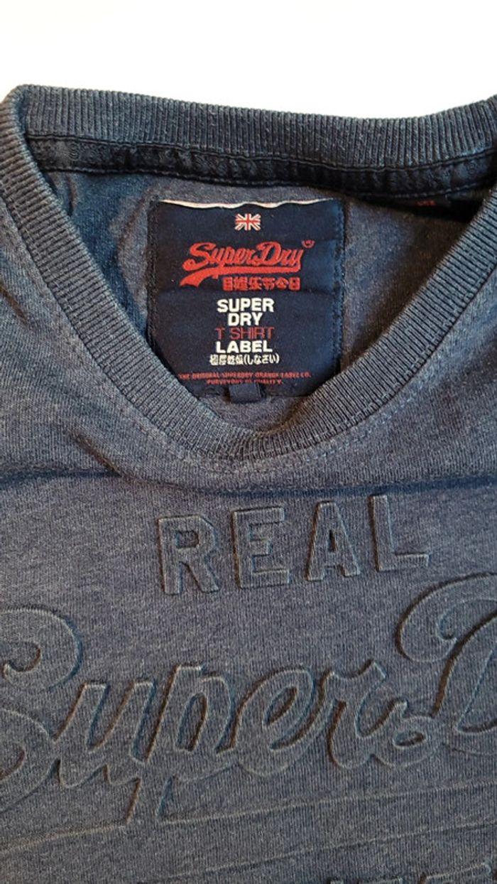 T-shirt Superdry bleu taille XS en bon état - photo numéro 6