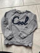 Pull « cool » 7/8 ans