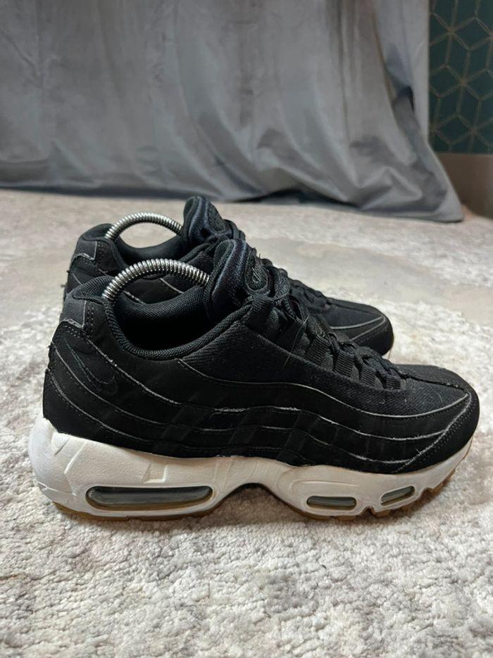 Nike Air Max 95 Black & White - photo numéro 3