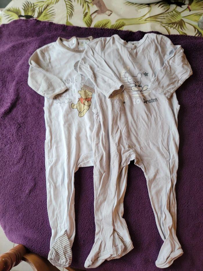 Lot 2 pyjamas 1 pièce légers - photo numéro 1