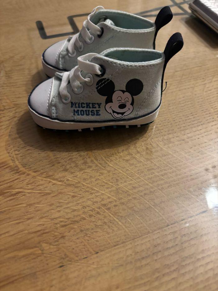 Chaussure Mickey 6/12 mois - photo numéro 1