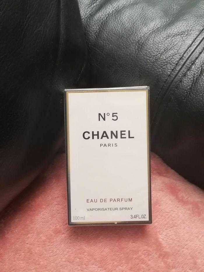 Parfum - photo numéro 1