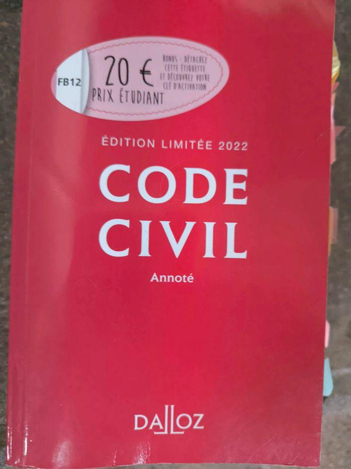 Code civil édition 2022 - photo numéro 1