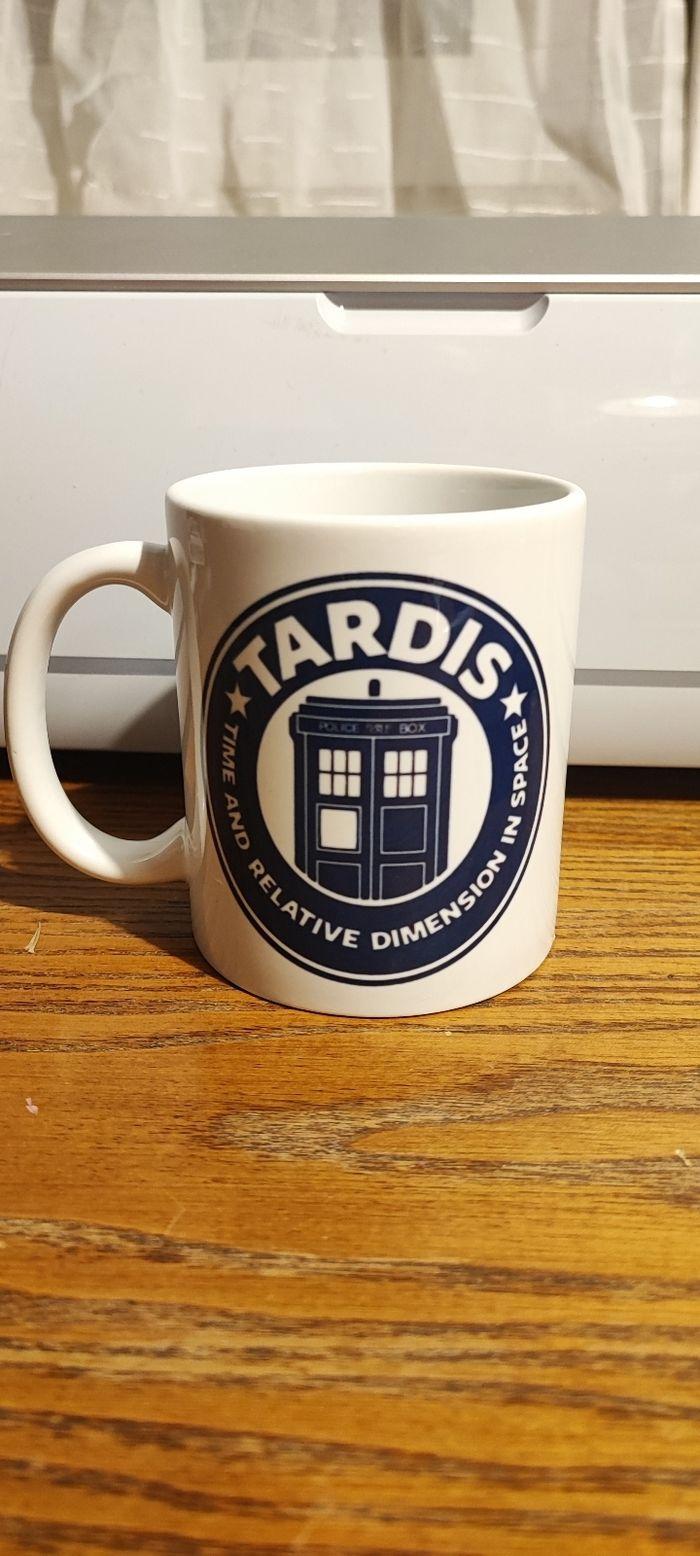 Mug tardis doctor who