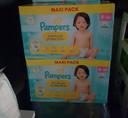 Couches Pampers T4 - Lot de 2 packs premium protection