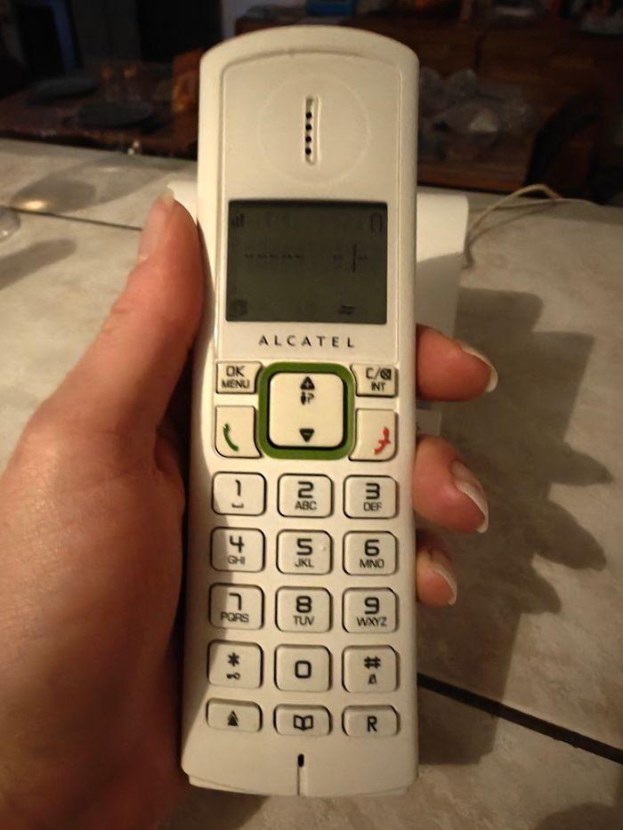 Téléphone - photo numéro 3