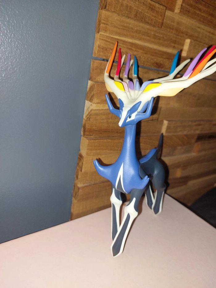 Figurine xerneas pokemon nintendo Tomy - photo numéro 2