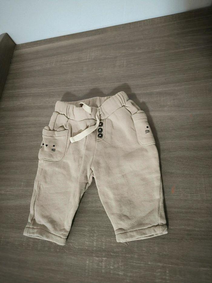 Pantalon beige Kiabi 3 mois - photo numéro 1