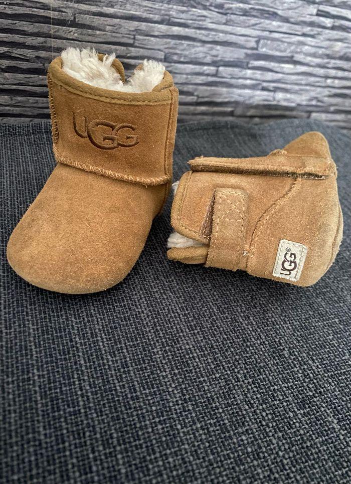 Chaussures bottes Mixte bébé Jesse II Fashion Boot UGG en cuir noisette 20,5 - photo numéro 1