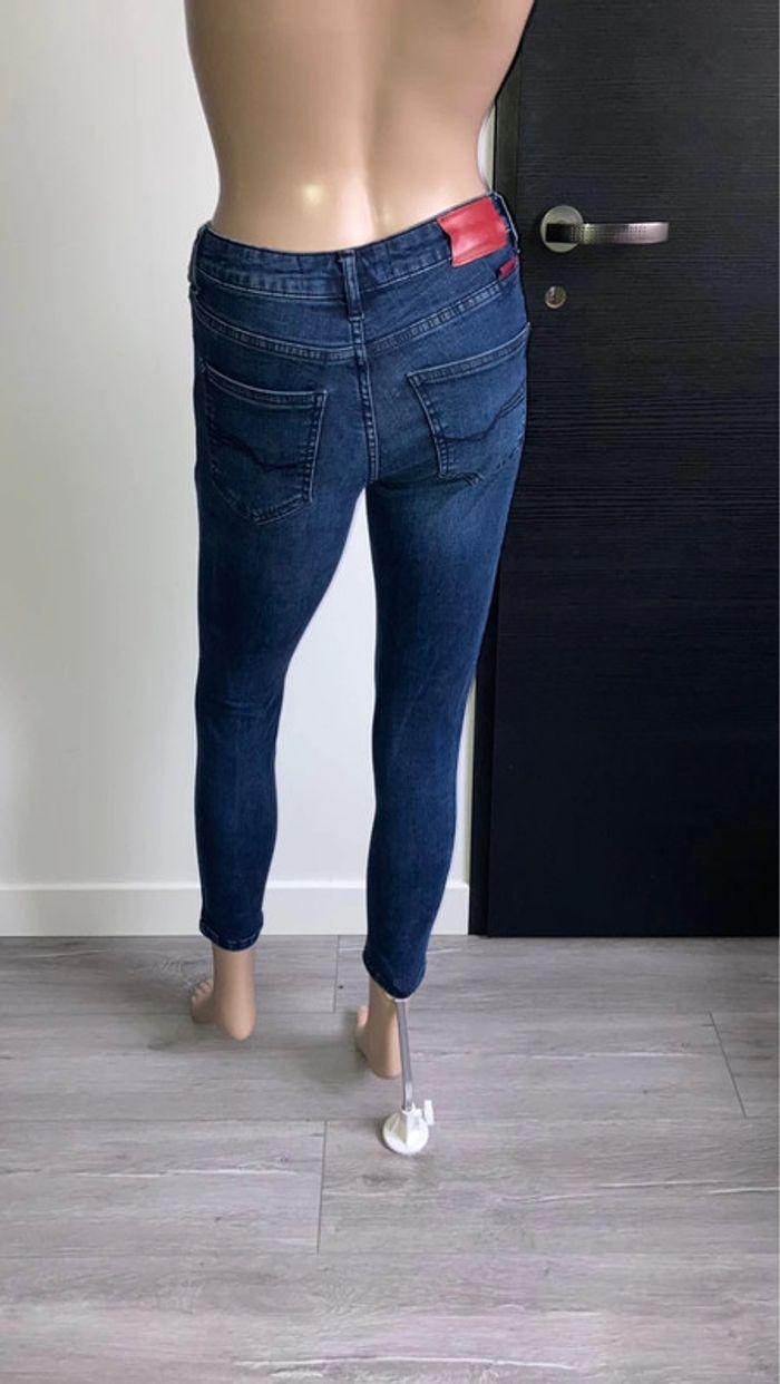 Jeans jennyfer taille 34 en très bon état - photo numéro 3