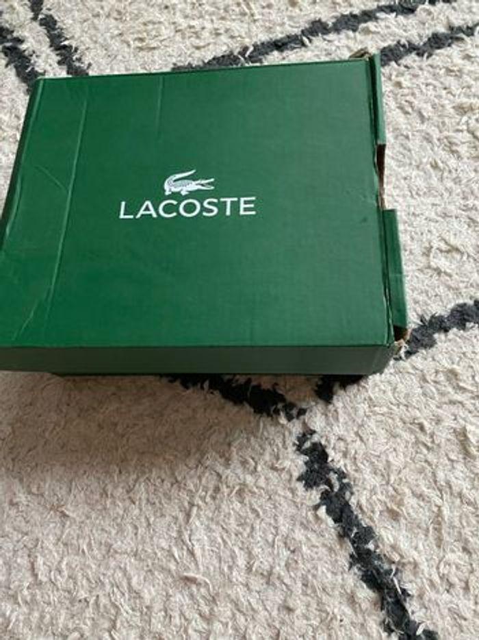 Chaussure lacoste - photo numéro 1