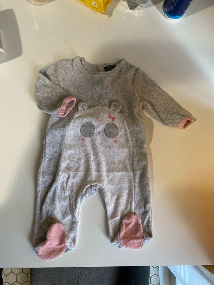 Lot de 4 Pyjamas fille 6mois - photo numéro 1