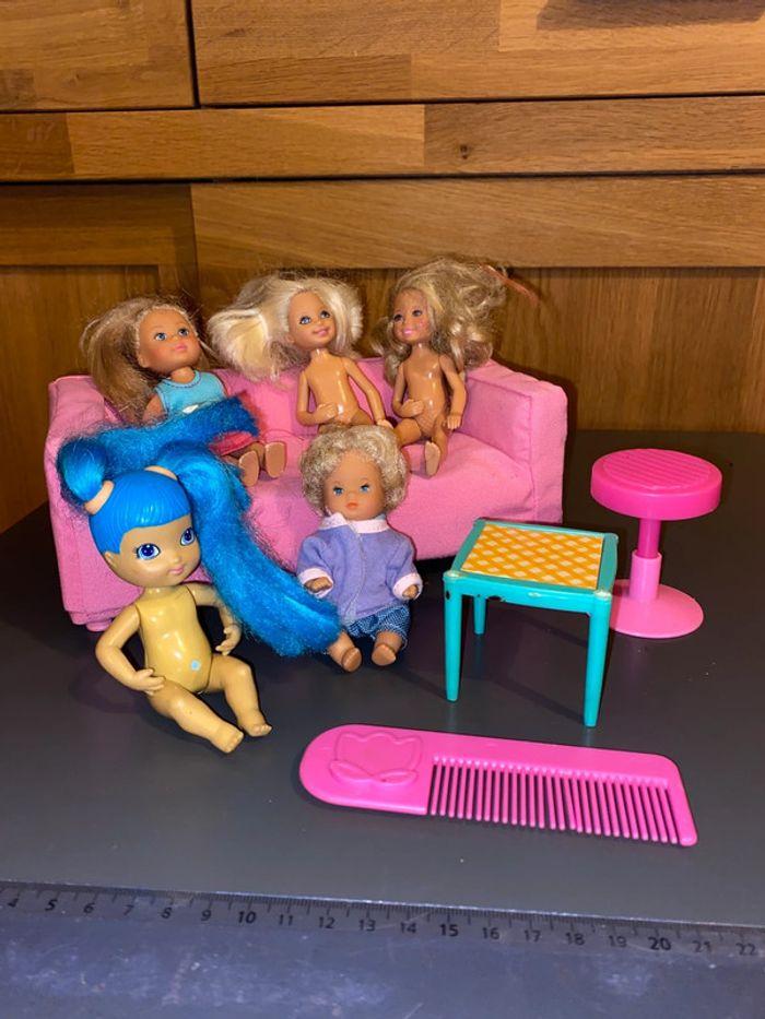 Mattel Barbie poupée chelsea doll lit IKEA table - photo numéro 1