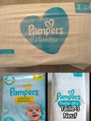 Couches Pampers  T  2 et 3