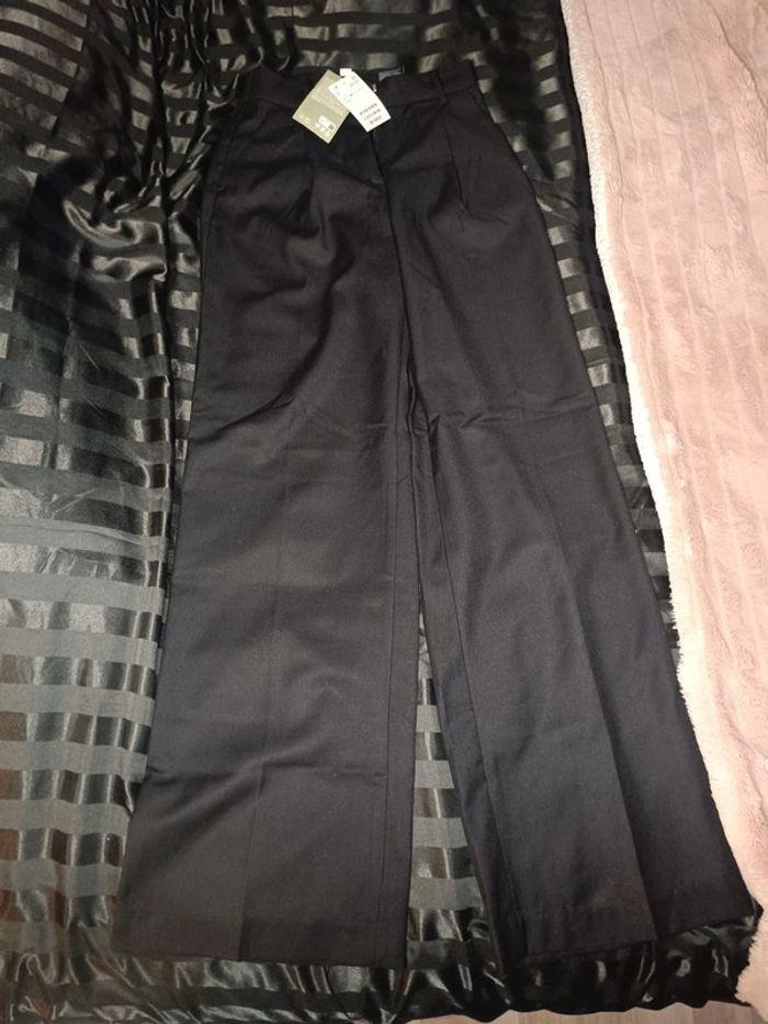 Vente pantalon pince noir H&M taille 34 - photo numéro 1