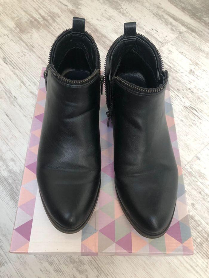 Bottines noir taille 38 très peu servi - photo numéro 2