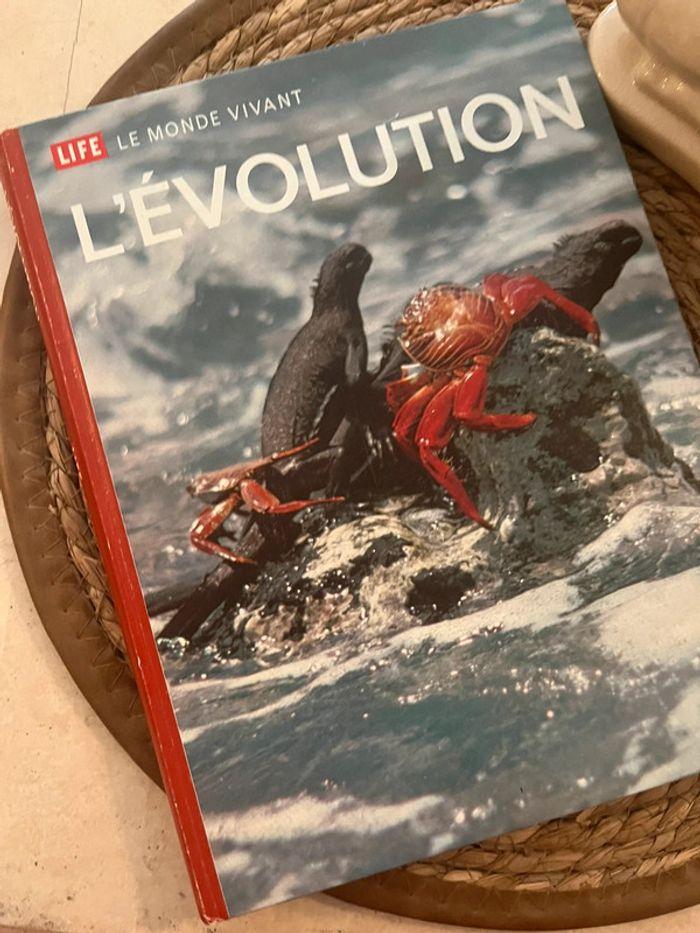 Livre Le monde vivant L’évolution Life - photo numéro 1