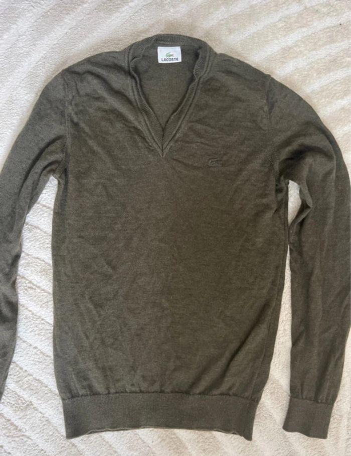 Pull homme Lacoste en laine col V gris pure laine vierge - photo numéro 1