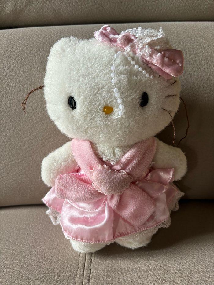 Peluche hello kitty - photo numéro 3