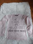 T shirt rose avec inscription. T 8 ans