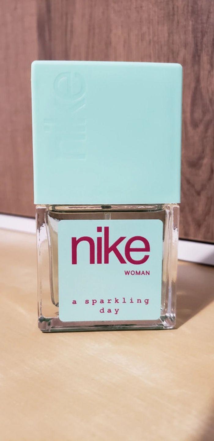 Nike Woman A Sparkling Day - photo numéro 1