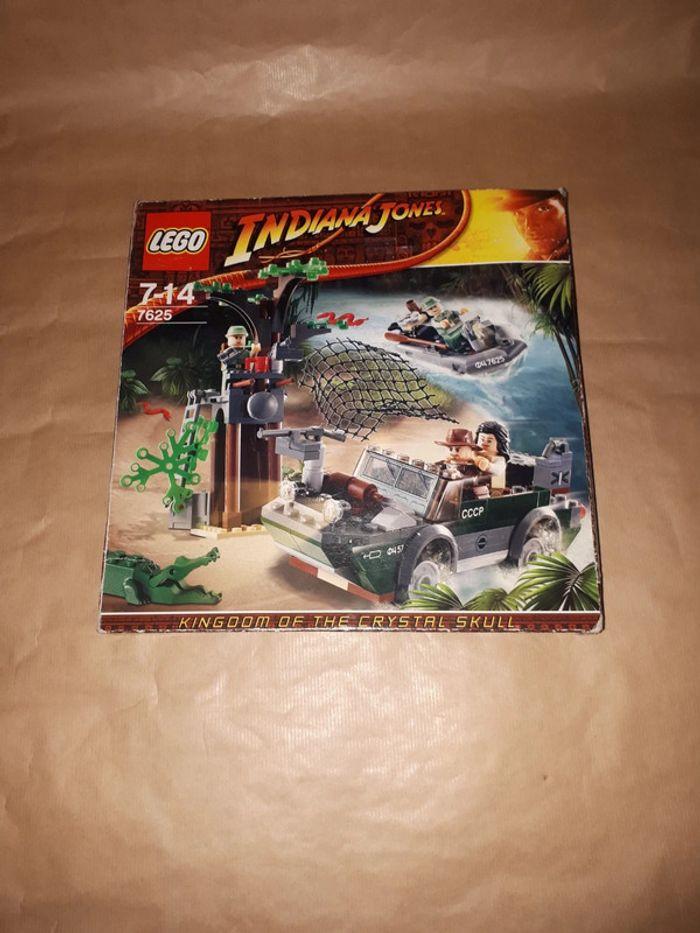 Lego Indiana Jones 7625 - photo numéro 1