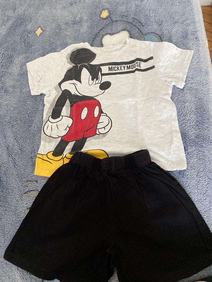 Pyjashort Mickey 5 ans - photo numéro 1