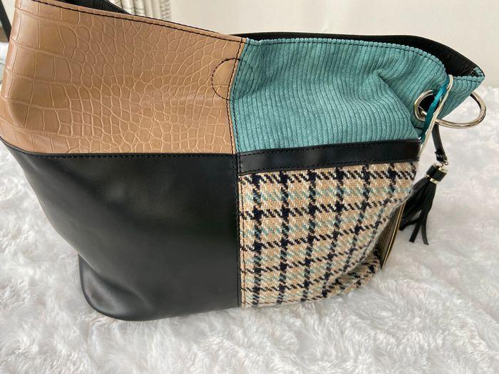 Sac à main bandouliere noir turquoise beige Bestini neuf - photo numéro 2