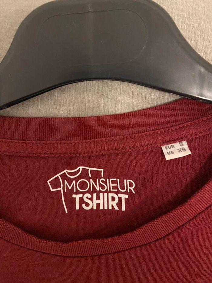 Tee shirt bordeaux à écritures - photo numéro 3