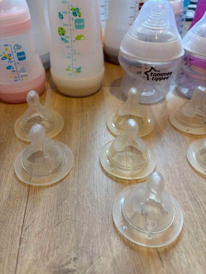 Lot biberons et boîte doseurs lait (mam, tommee Tippee, Nuk, Dodie) - photo numéro 6