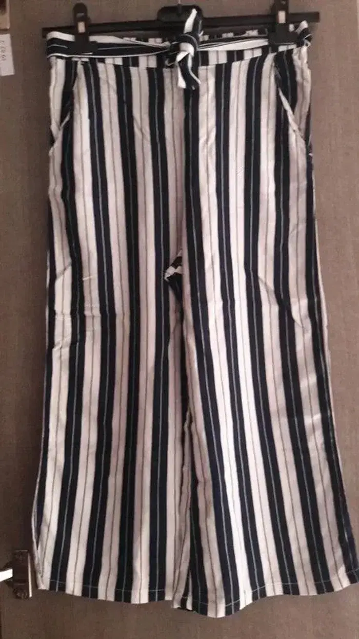 Pantalon fille 8 ans Neuf - photo numéro 1