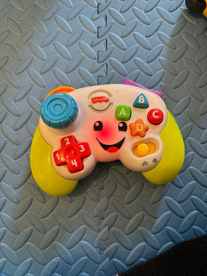 Ma première manette Fisher price - photo numéro 2