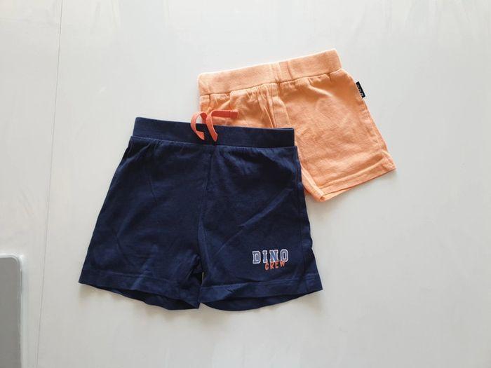 Lot shorts 9 mois