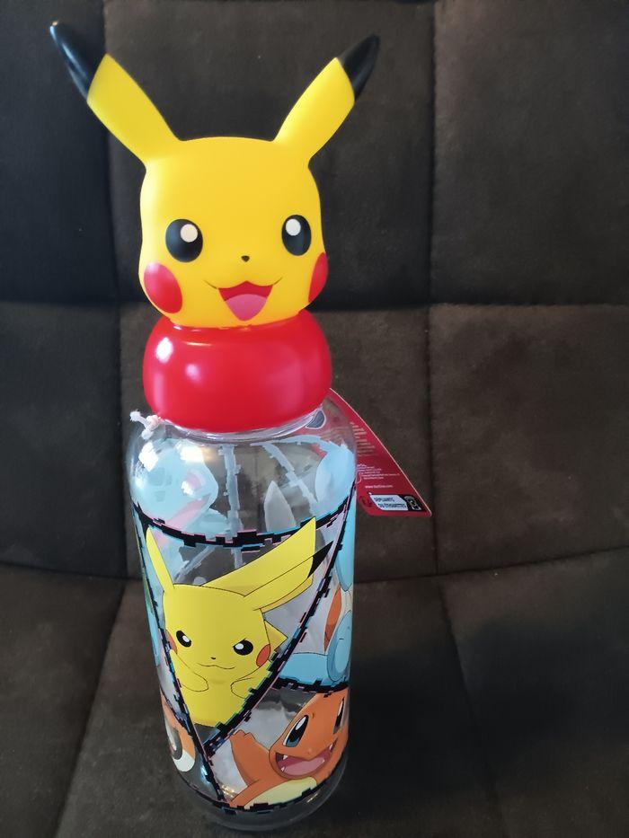 Bouteille plastique pokemon  3 D - photo numéro 2