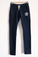 Jogging skinny Adidas (Neo) bleu marine avec broderie et impression style college US / Université