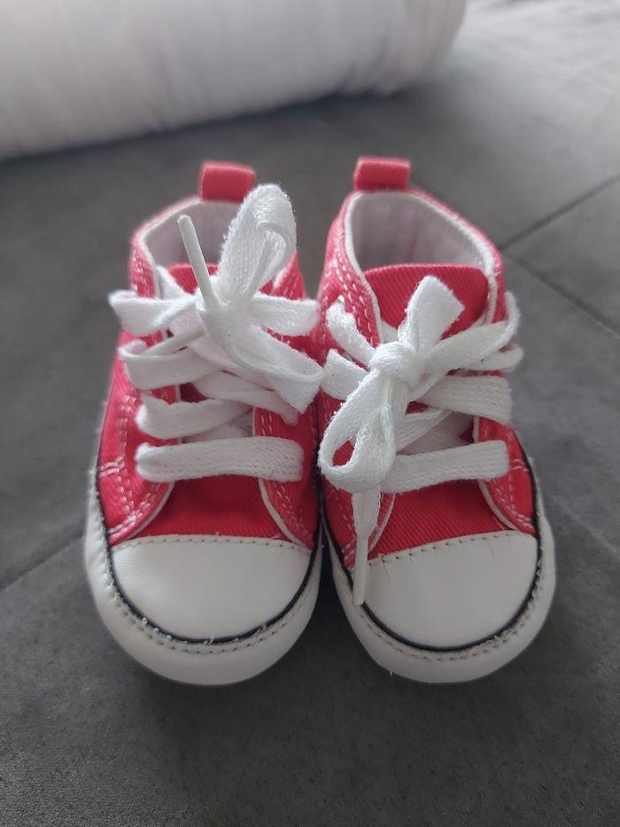 Converse bébé rouge taille 19 - photo numéro 2