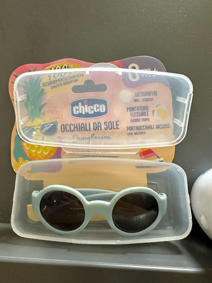 Lunettes de soleil 0+ Chicco - photo numéro 1