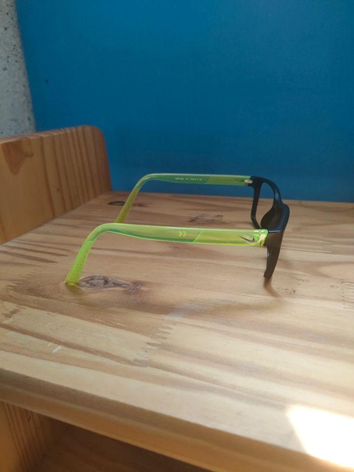 Lunettes enfant Nike noire et jaune fluo monture plastique - photo numéro 4