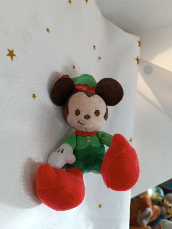 Peluche feet doudou nounours Teddy plush pluff Disney Mickey mouse noël christmas lutin - photo numéro 4