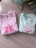 Lot de 2 pyjamas / grenouillères manches longues rose et verte taille 3 mois