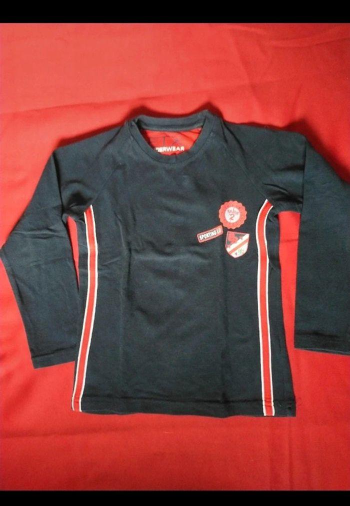 T-shirt manches longues  taille 4 ans - photo numéro 1