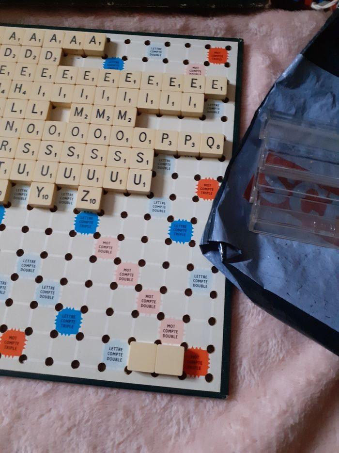 Complet scrabble de voyage vintage des années 70 - photo numéro 3