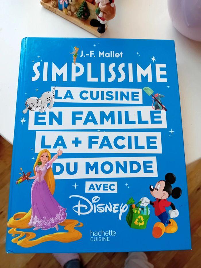 Livre disney cuisine - photo numéro 1